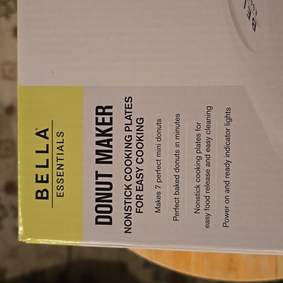 BELLA ESSENTIALS BRAND DONUT MAKER - Picture 3 of 8